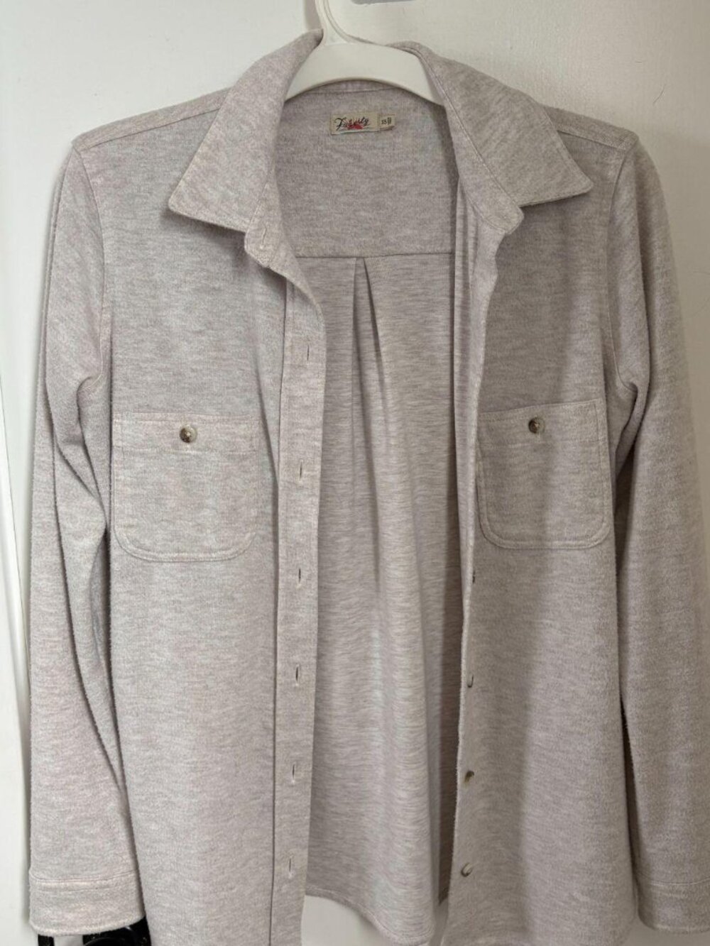 Faherty Women's Legend Button Up Shirt (XS, Cream/Grey)